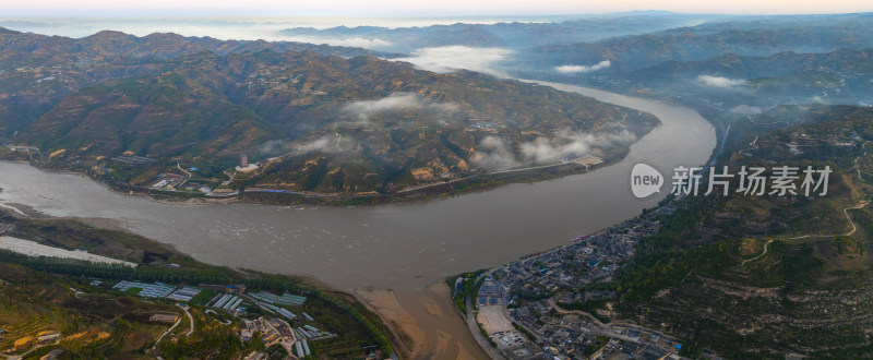 山西陕西交界黄河黄土高原云海风光