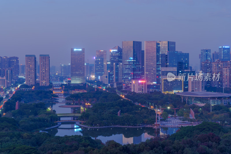 佛山礌岗公园魁星阁眺望千灯湖城市繁华夜景