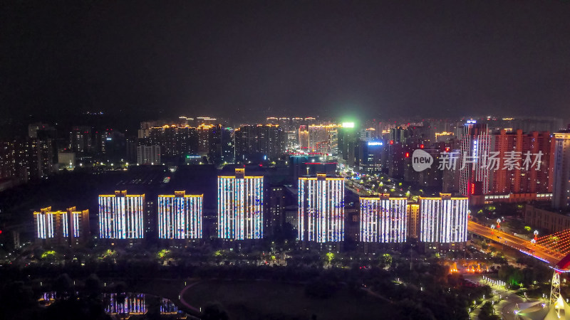 陕西宝鸡夜景灯光秀航拍图