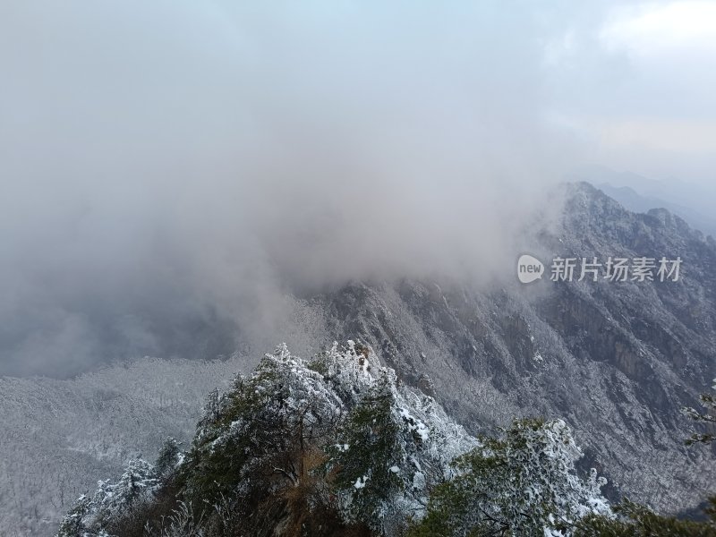 老君山雪景