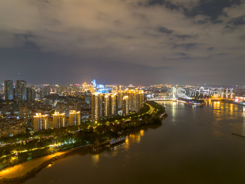 航拍福州城市夜景下与繁华立交桥及周边建筑