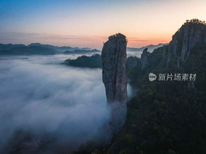 丽水缙云仙都风景区鼎湖峰日出航拍