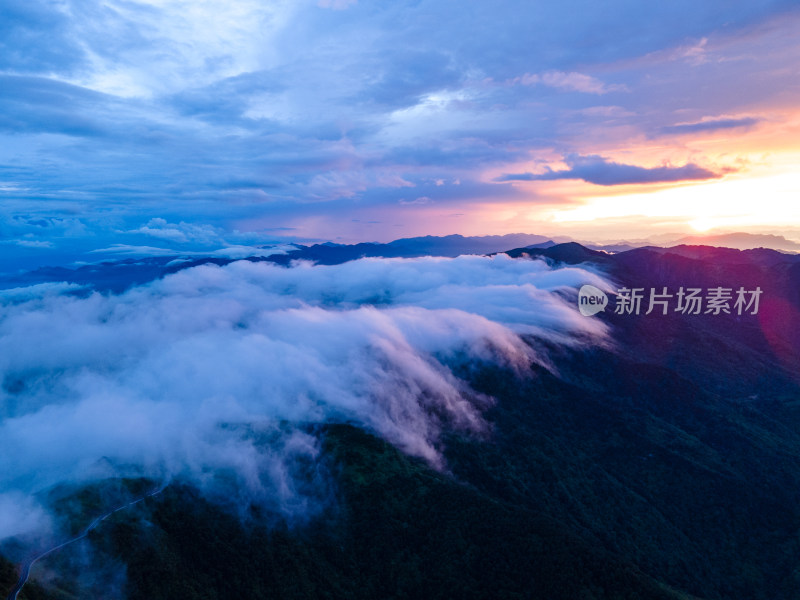 神农顶景区高山云海晚霞