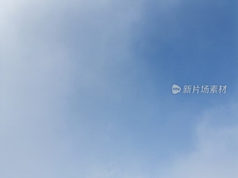 无人机高空航拍的天空