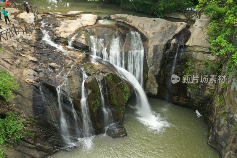 河南信阳漠河村九女潭