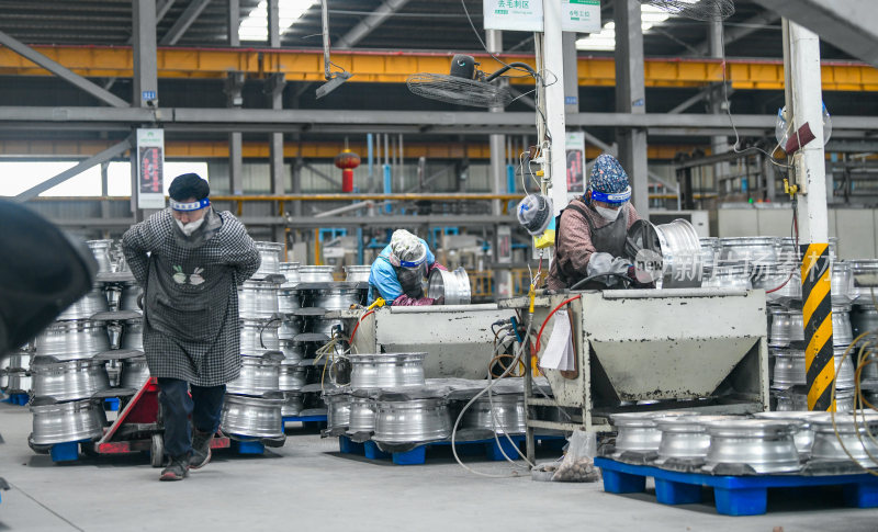 铝企业生产加工 汽车轮毂生产车间