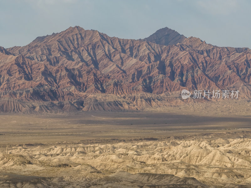 新疆南疆阿克苏库车天山大峡谷丹霞高空航拍