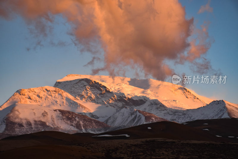 纳木那尼峰