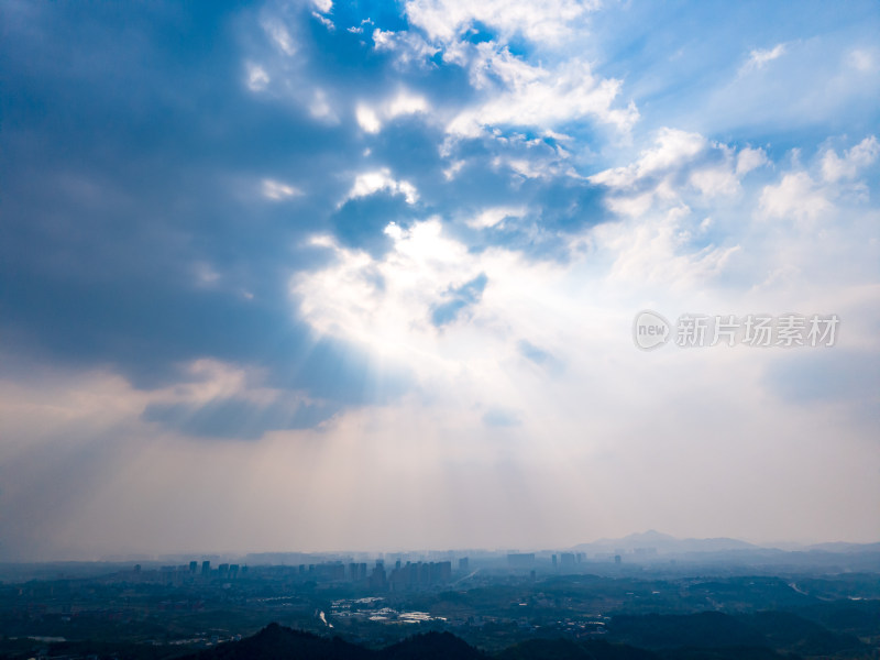 湖南山川丘陵农田乡村蓝天白云航拍图