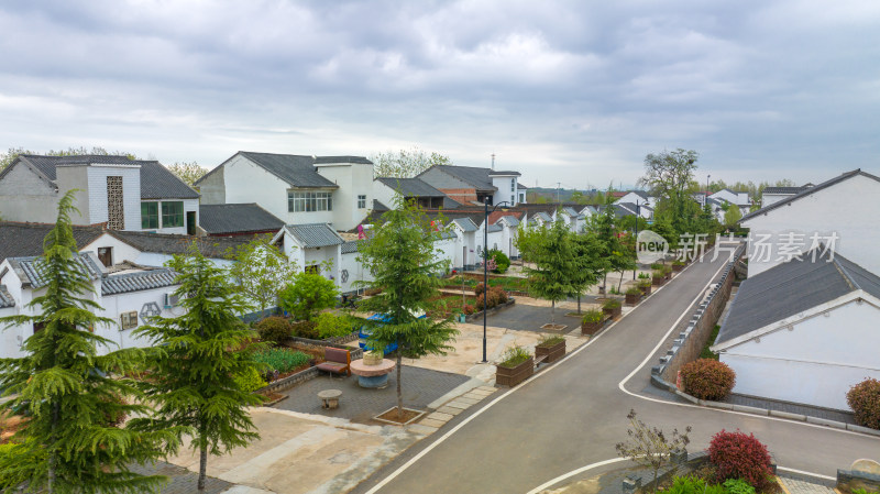 春天里新农村村庄民居房屋建筑航拍