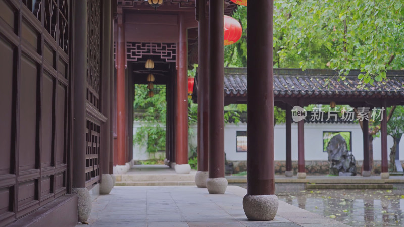 园博园雨天江南园林建筑雨天氛围