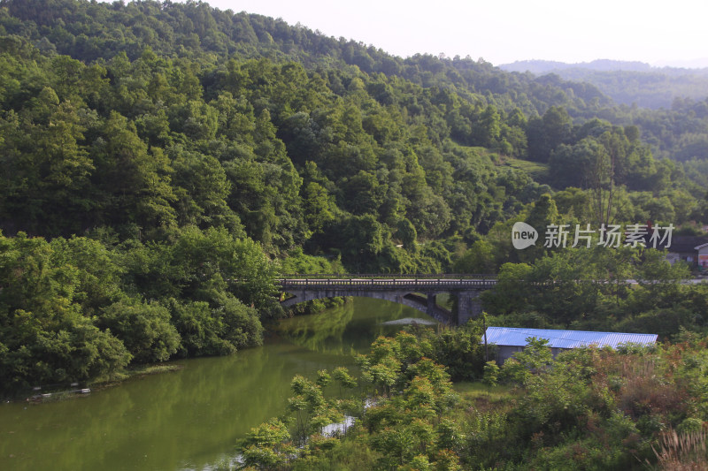 绿水青山