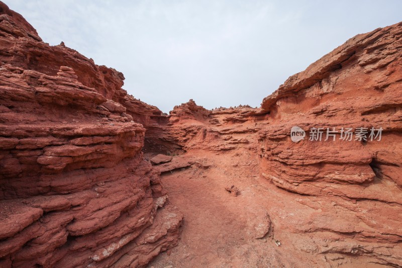 中国内蒙古丹霞地貌梦幻峡谷