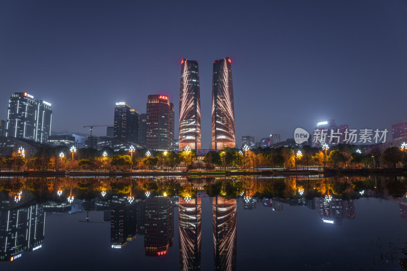 成都天府新区双子塔夜景