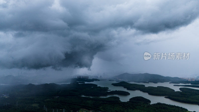 深圳暴雨航拍图