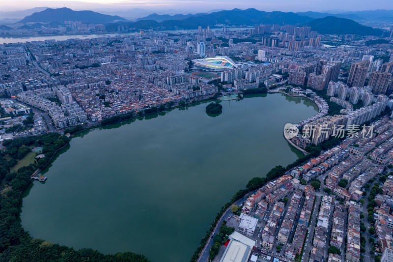 广东肇庆星湖景区日出彩霞航拍摄影图