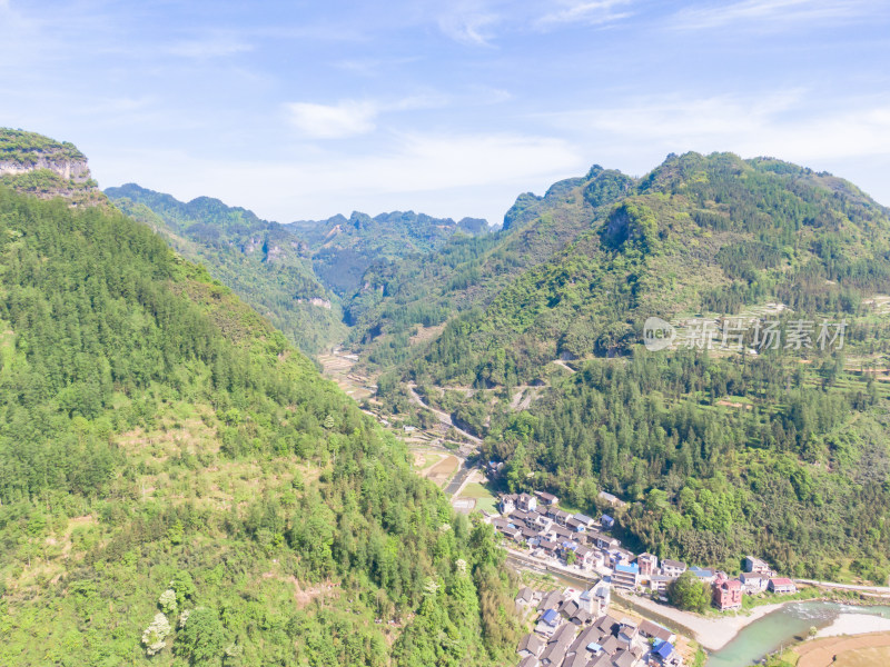 大自然崇山峻岭风景航拍图