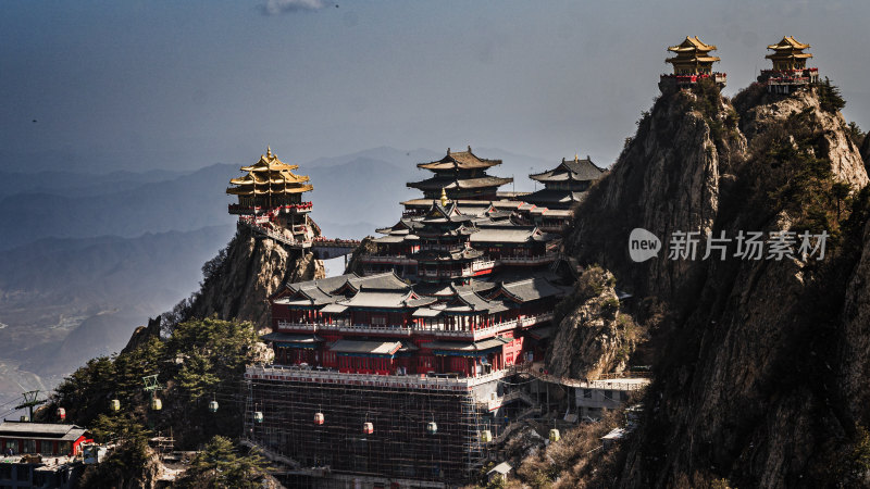 洛阳老君山远景