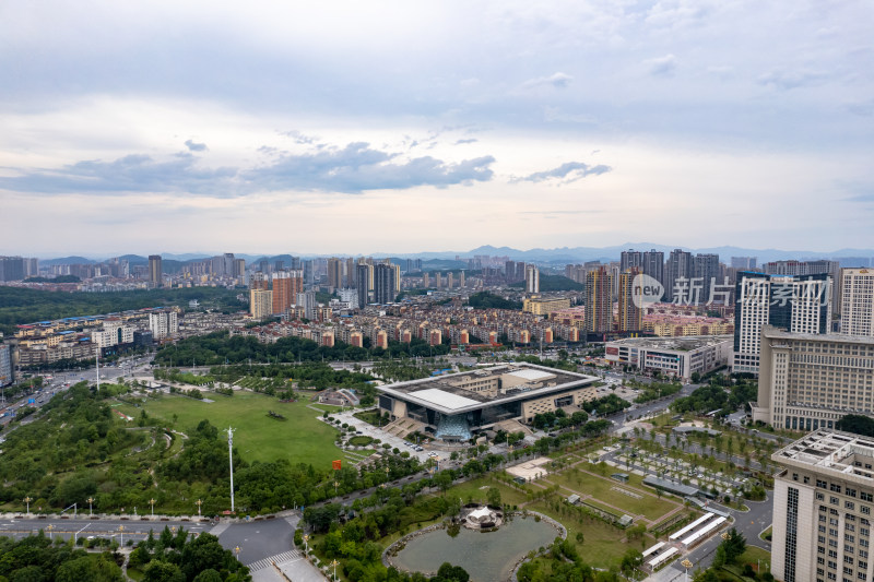 江西宜春城市大景绿化航拍图