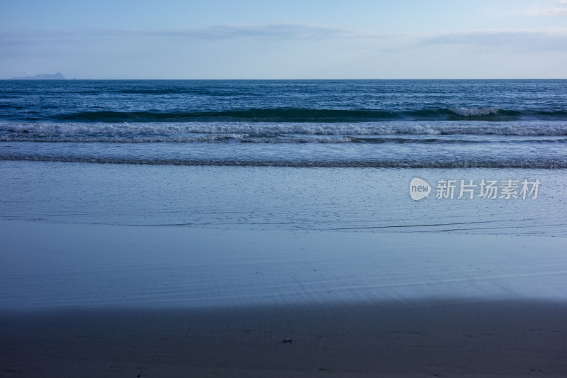 海边沙滩海浪风景
