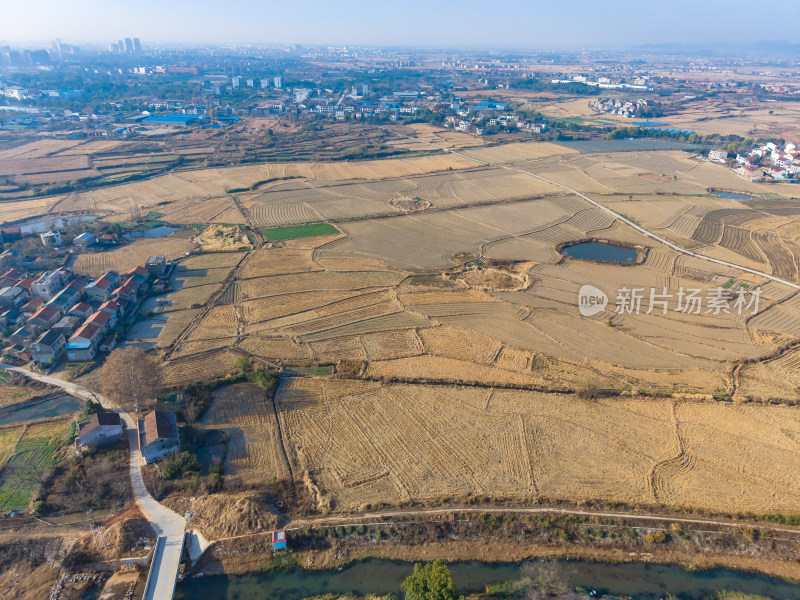 乡村田野航拍全景