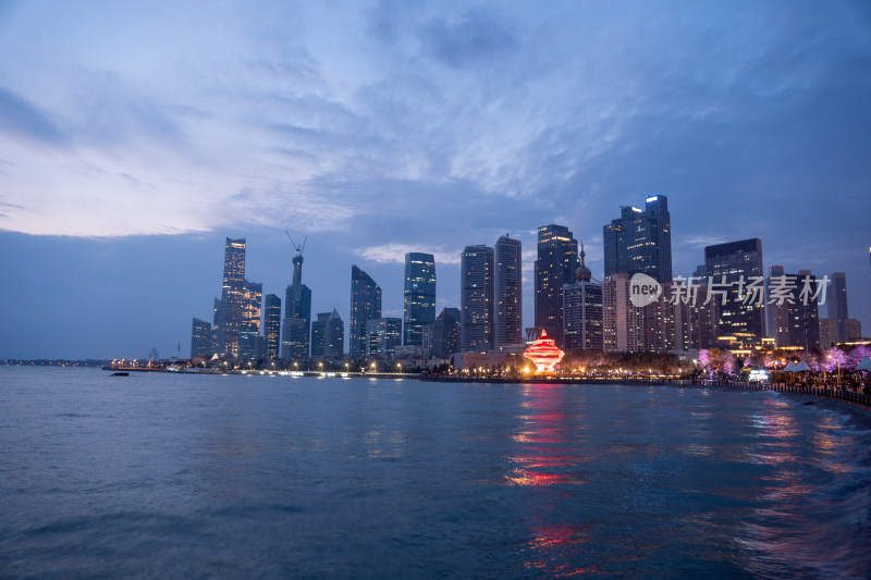 山东青岛城市夜景