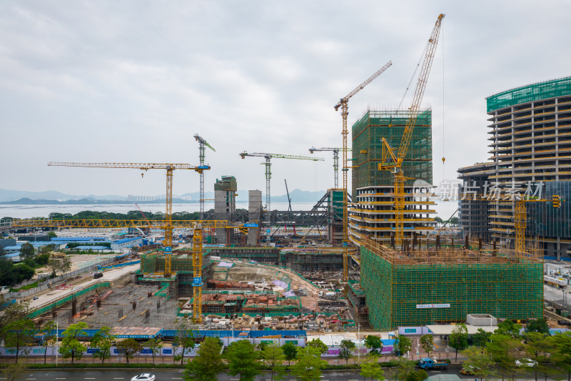 深圳湾超级总部基地建设工地