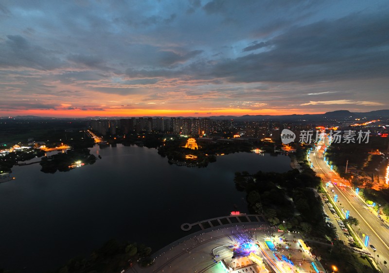 枣庄东湖公园晚霞夜景航拍