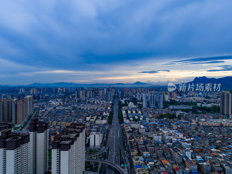 广西贵港城市交通航拍图