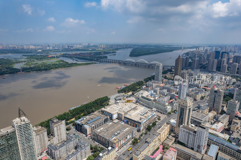 黑龙江哈尔滨市区松花江大桥航拍