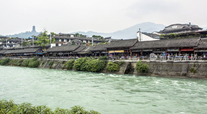 古城建筑河流