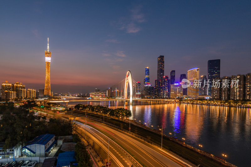 广州城市天际线夜景风光