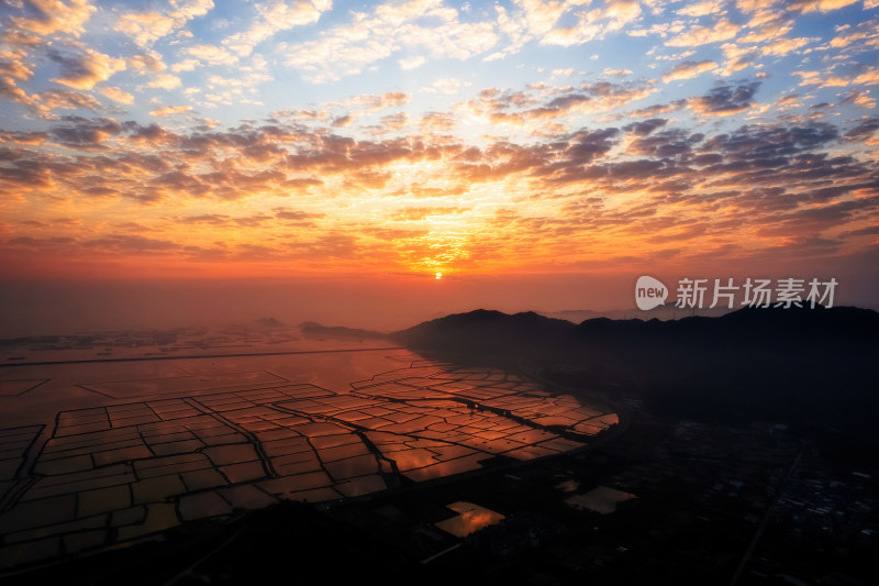 福建霞浦滩涂海上日出朝霞自然风光