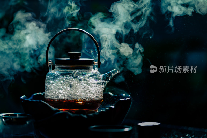 暗调的茶