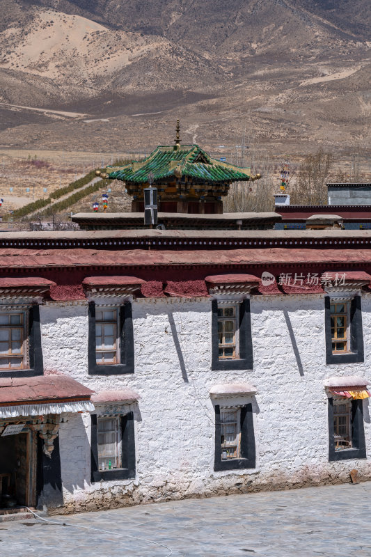 西藏山南桑耶寺藏式金顶高原圣地恢弘建筑