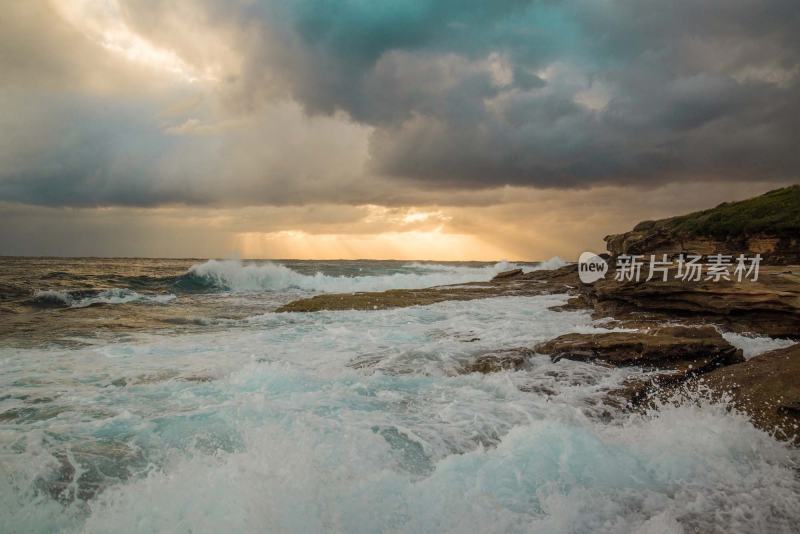 大海浪花巨浪浪潮汹涌海浪波涛汹涌