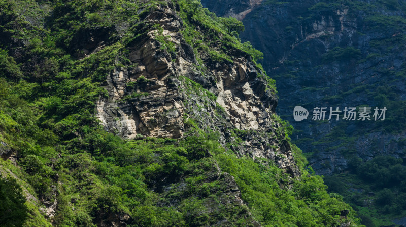 丽江虎跳峡高路徒步