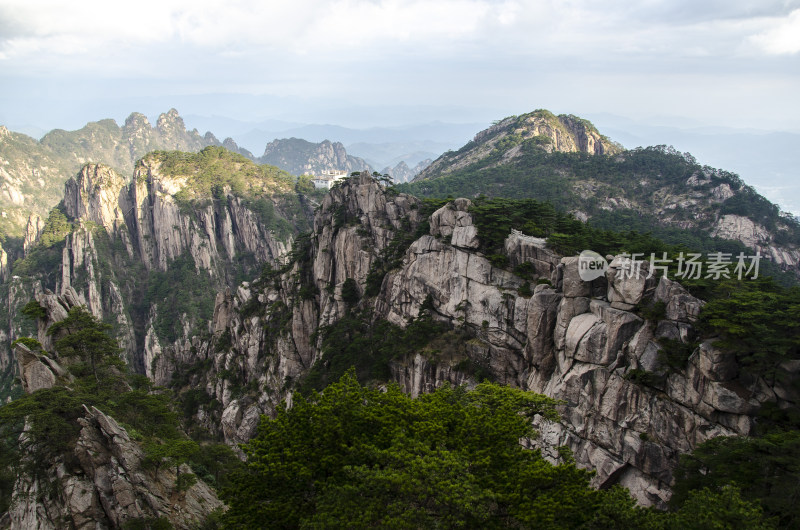 黄山松崖绝壁 险峻山峦 峰峦叠嶂