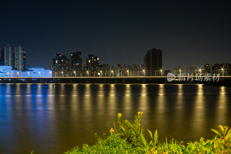 武汉沙湖大桥夜景