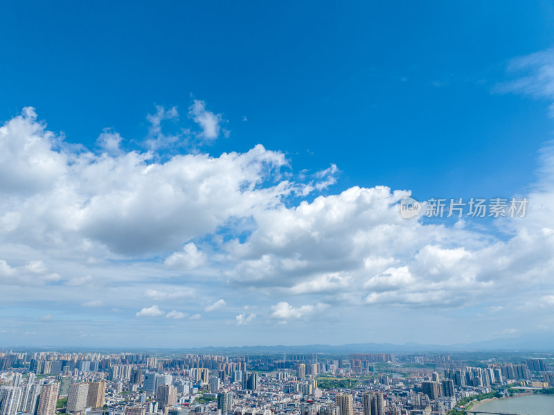 晴天 航拍繁华都市上空城市天际线城市风光