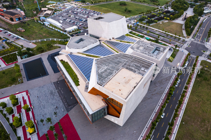 天津滨海海河于家堡茱莉亚音乐学院城市风光