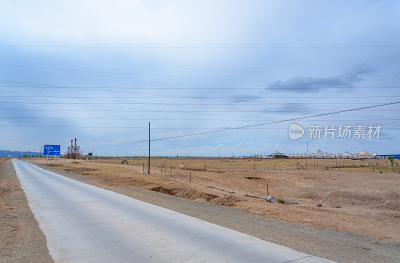 内蒙古巴彦淖尔温根塔拉旅游景区草原公路