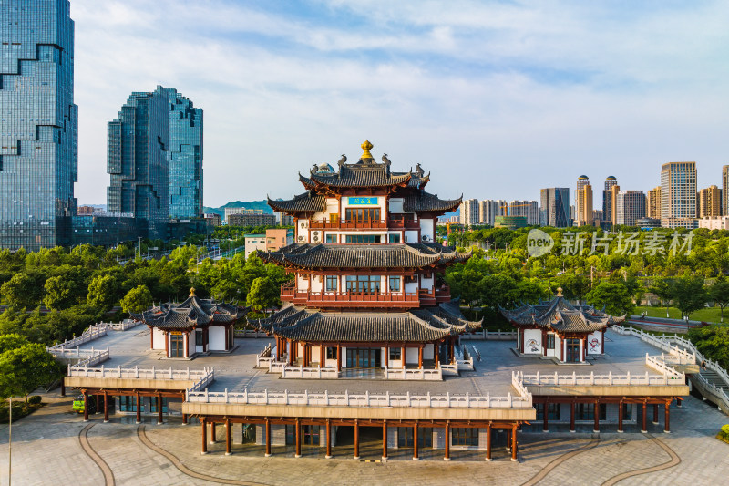 浙江绍兴迪荡湖莲花阁特写