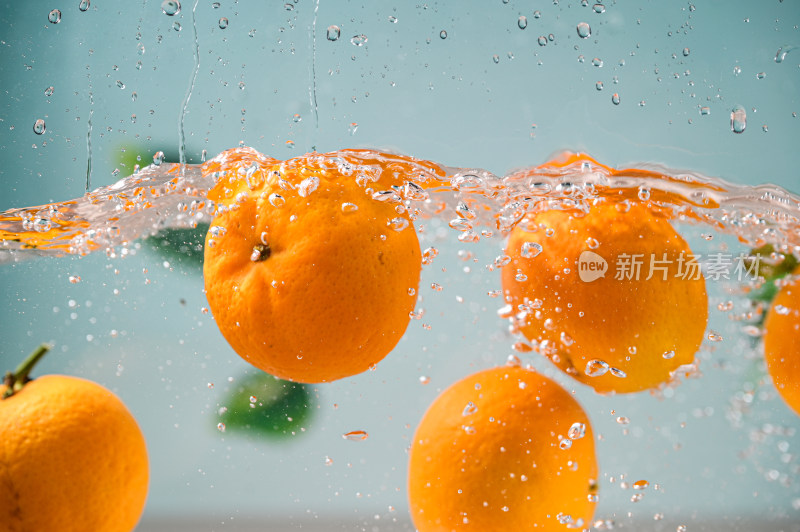 沃柑入水瞬间特写