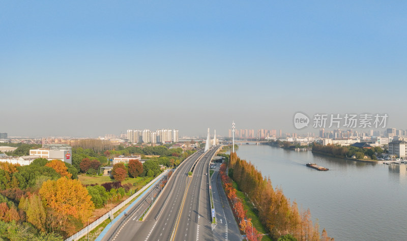 航拍昆山秋冬道路风光大景