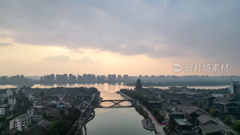 航拍四川遂宁临仙阁景区