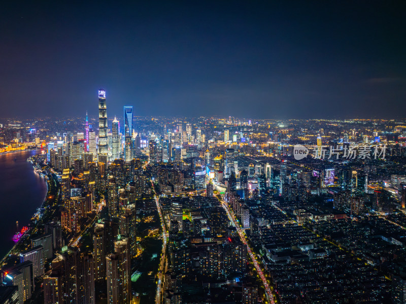 航拍上海外滩黄浦江陆家嘴城市夜景