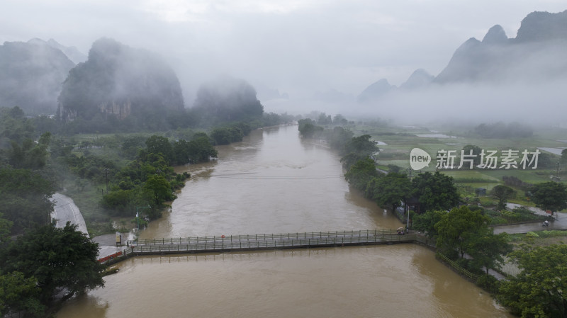 广西桂林因连续暴雨漓江两岸居民受灾严重