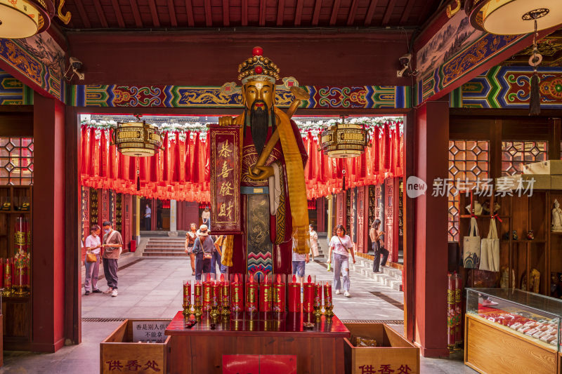 杭州北高峰灵顺寺天下第一财神庙