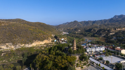 山西长治原起寺青龙塔全景航拍